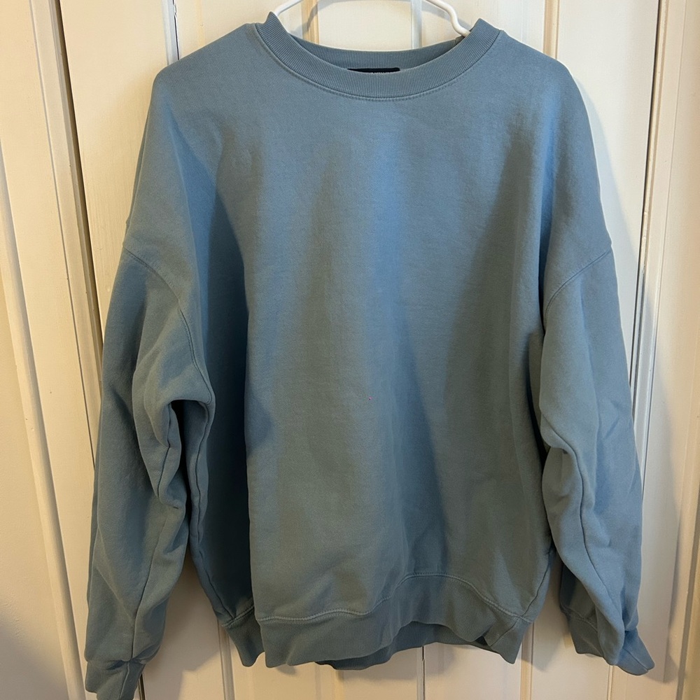 Brandy Melville Light Blue Crewneck Sweatshirt